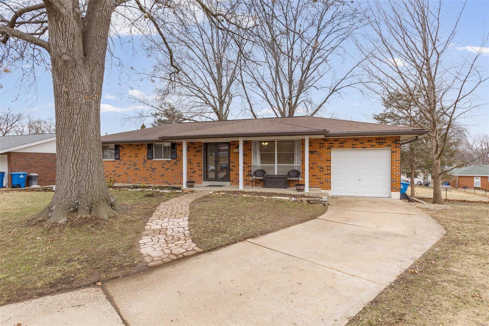 715 El Ray Ct.