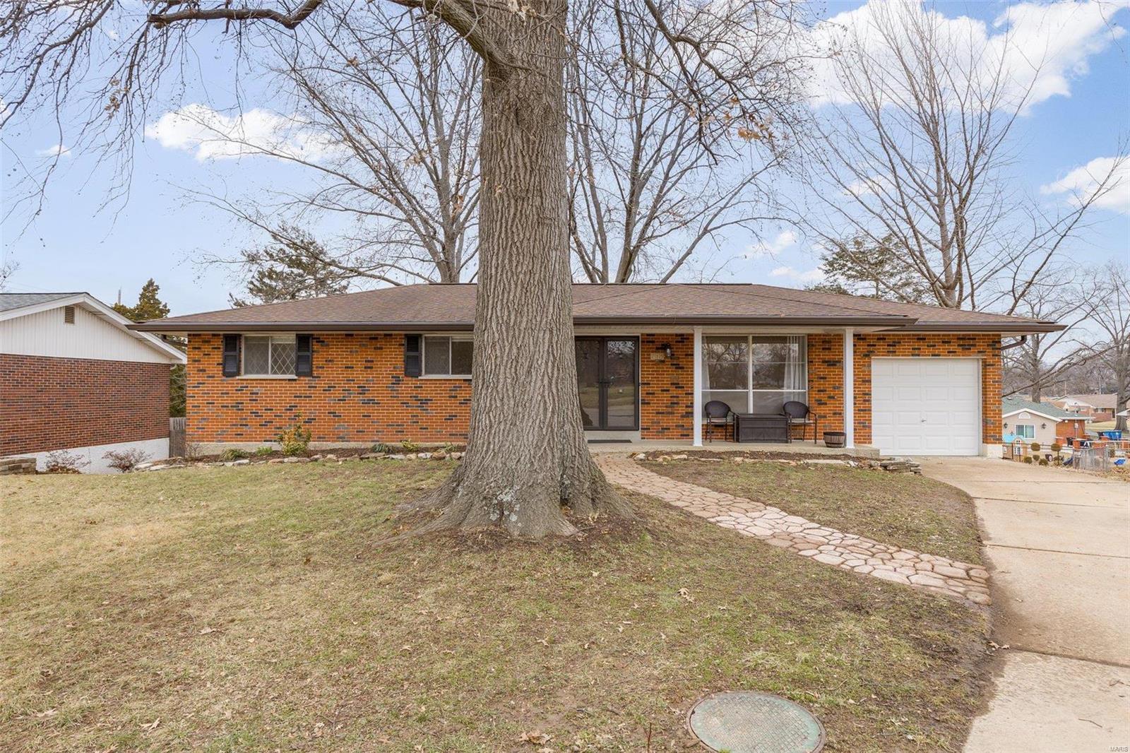 715 El Ray Ct.