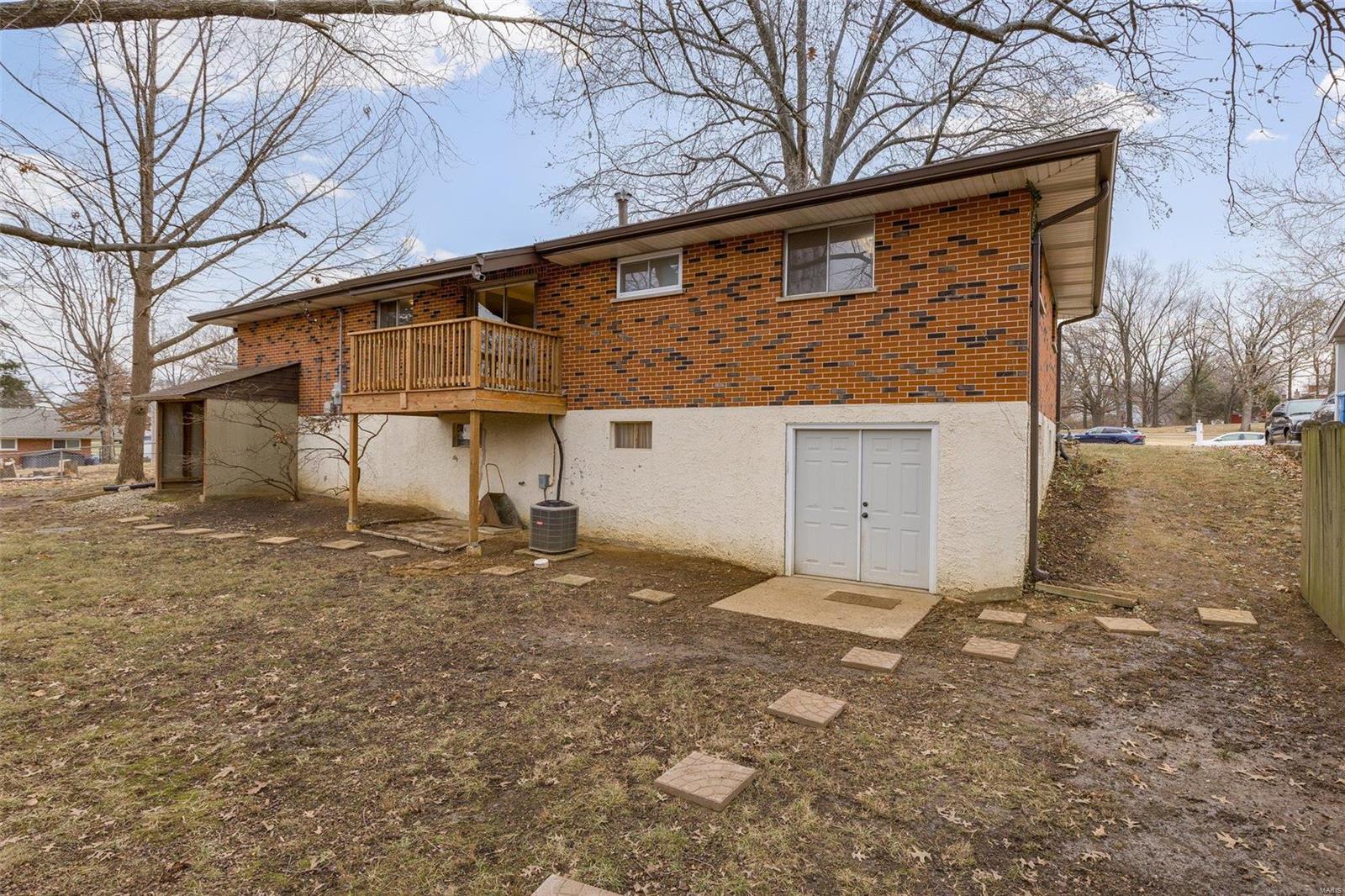715 El Ray Ct.