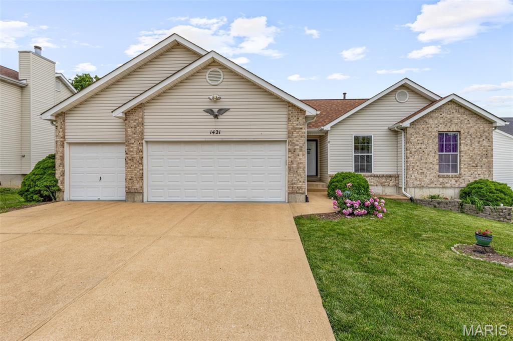 1421 Northwoods Drive