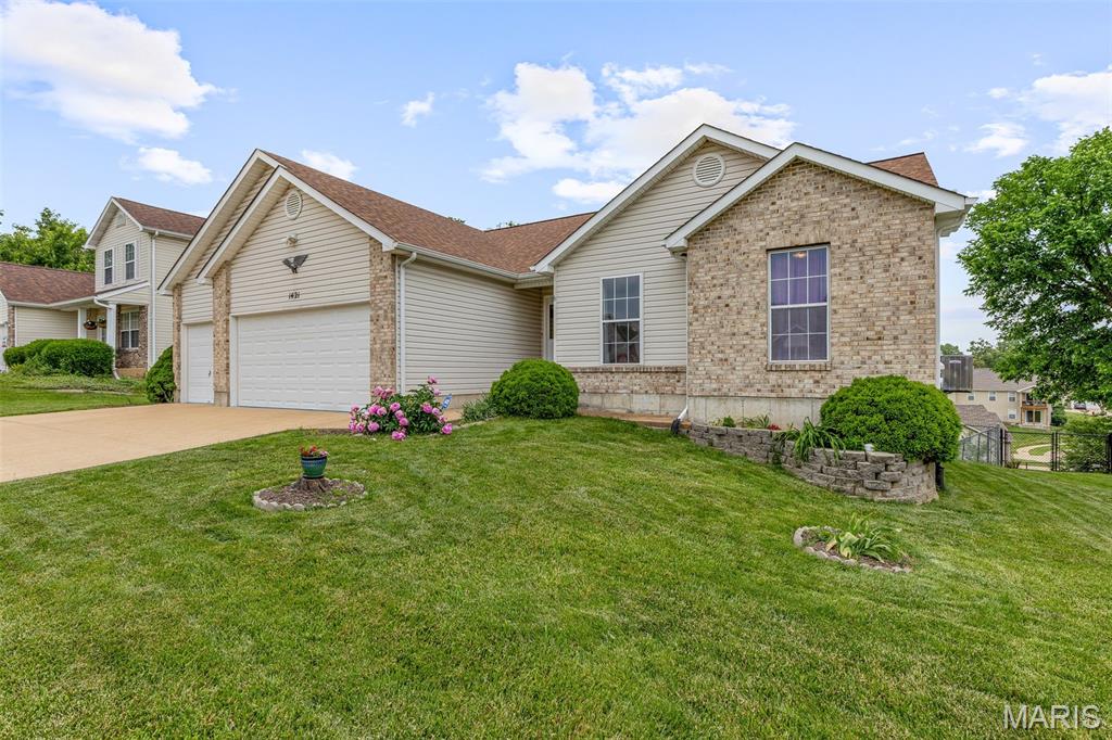 1421 Northwoods Drive