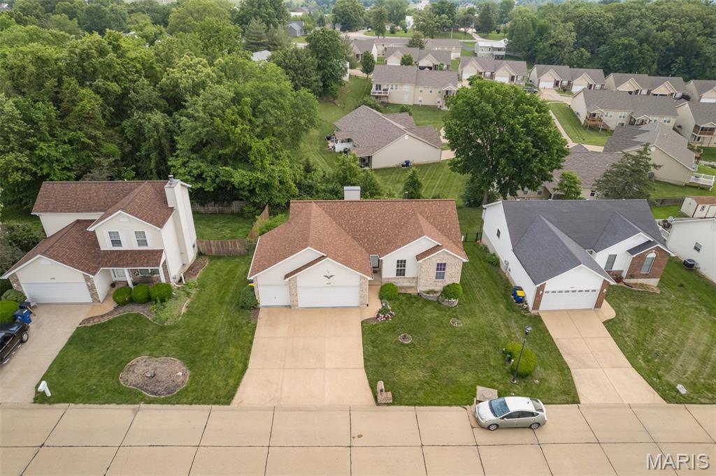 1421 Northwoods Drive