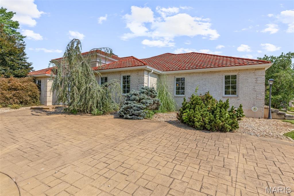 3299 Equestrian Drive
