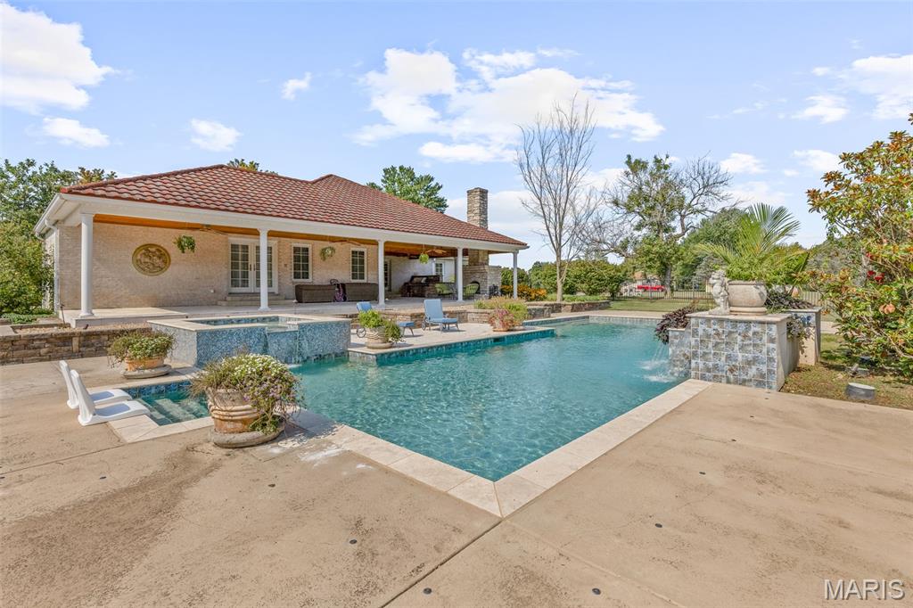 3299 Equestrian Drive