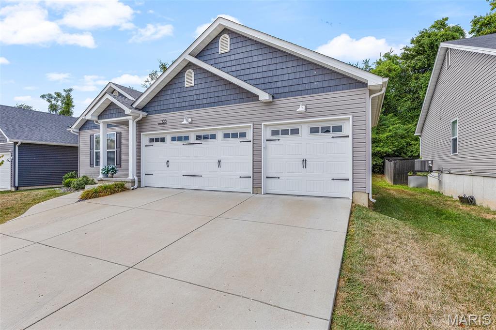 1013 Savanna Place Drive