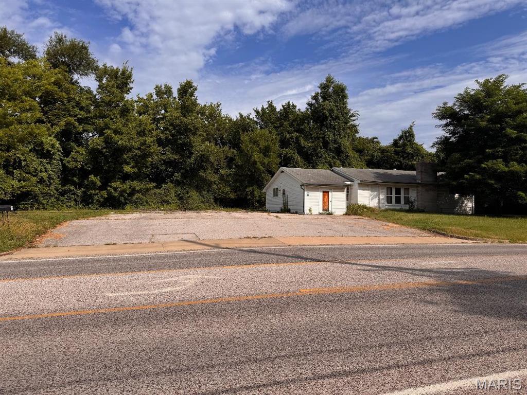 1545 & 1565 State Hwy Z