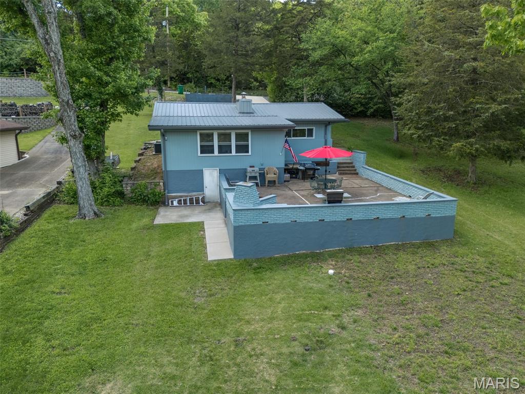 196 North Lake Drive