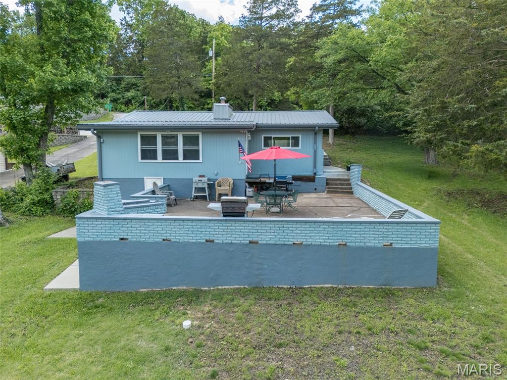 196 North Lake Drive