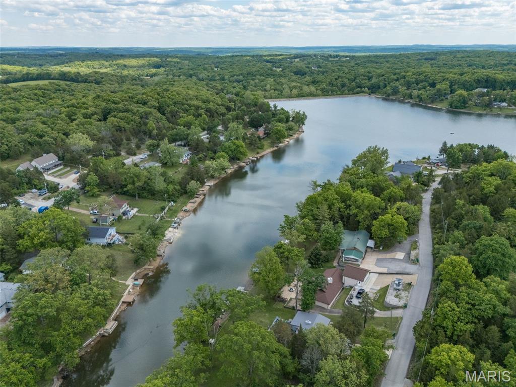 196 North Lake Drive