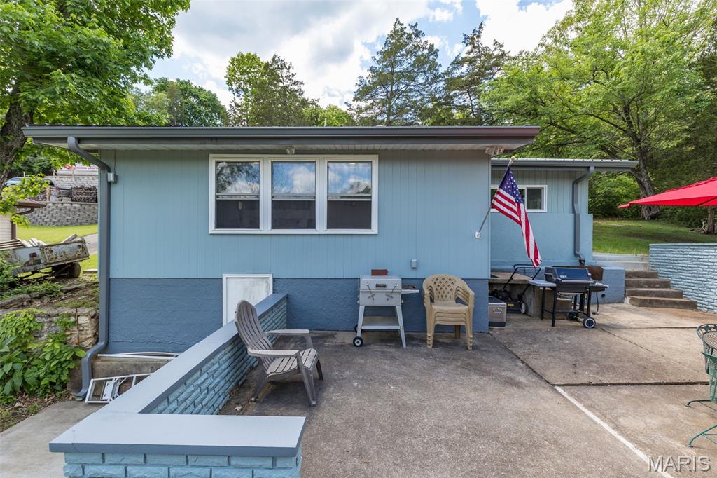 196 North Lake Drive