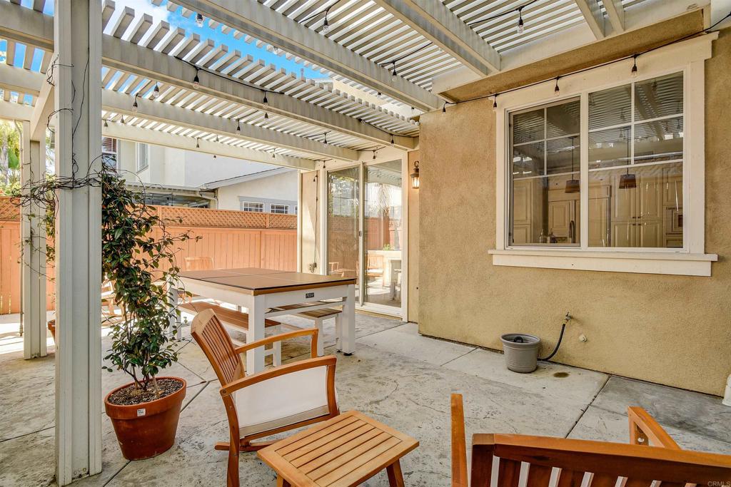 6982 Shoreline Drive