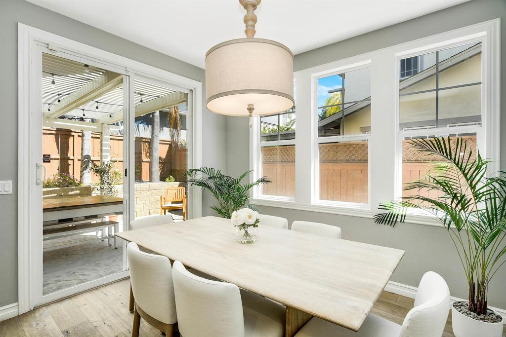 6982 Shoreline Drive