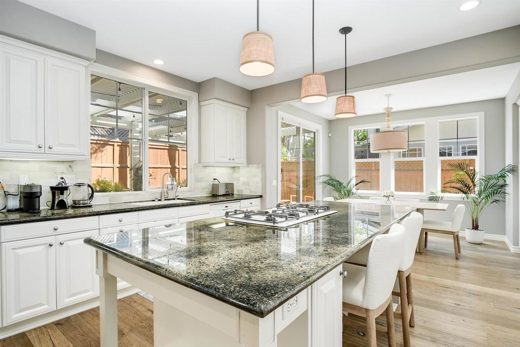 6982 Shoreline Drive