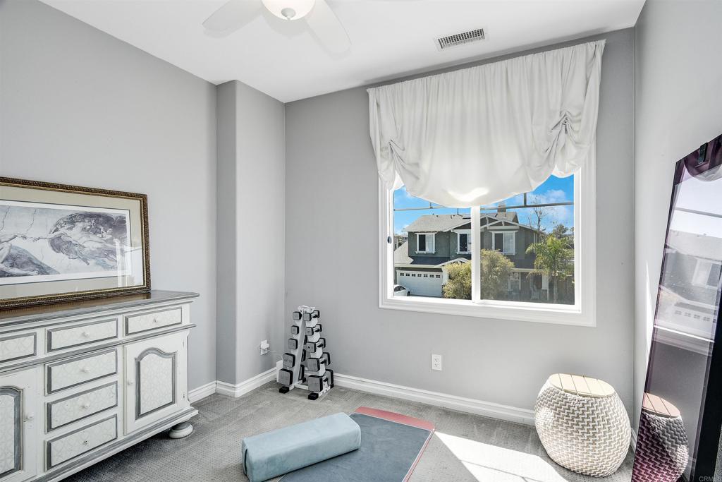 6982 Shoreline Drive