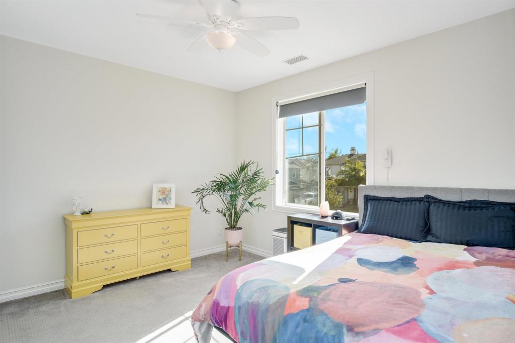 6982 Shoreline Drive