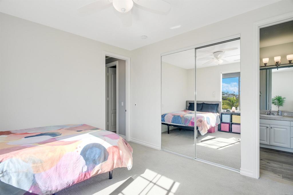 6982 Shoreline Drive