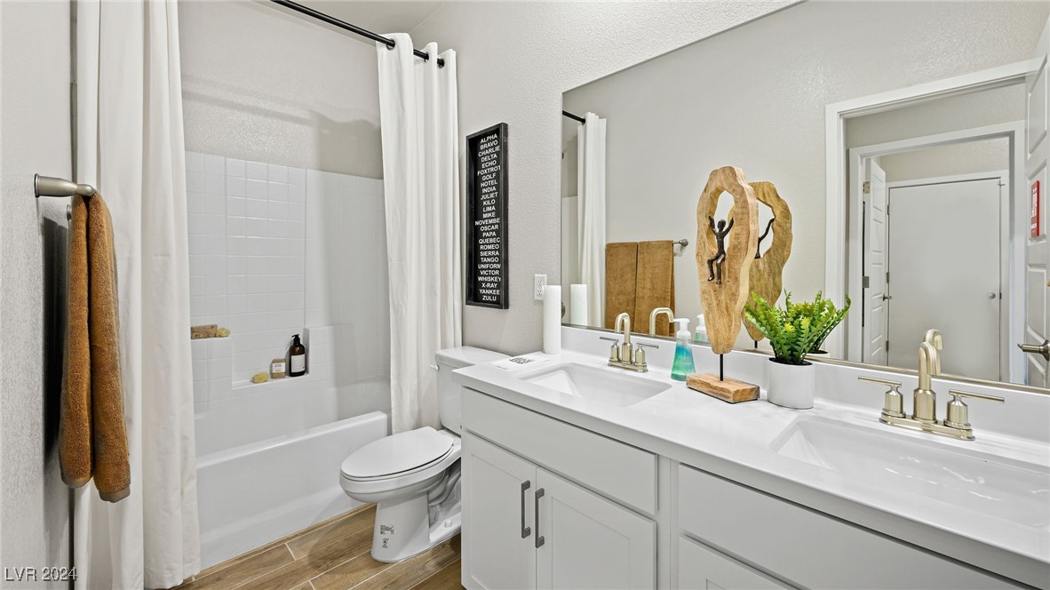 5921 East Via Lido Court