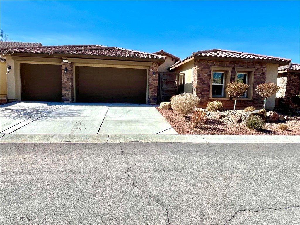 4317 Via Gallo Court 1