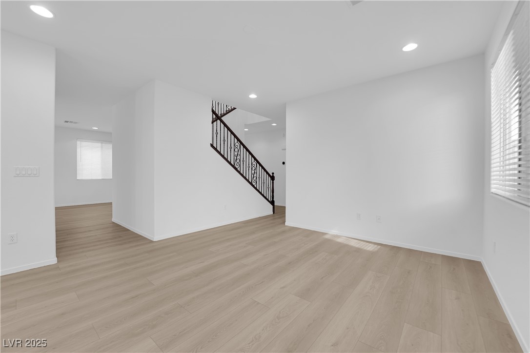 2033 Old Field Avenue