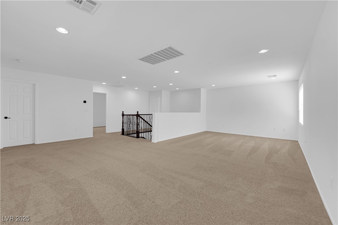 2033 Old Field Avenue