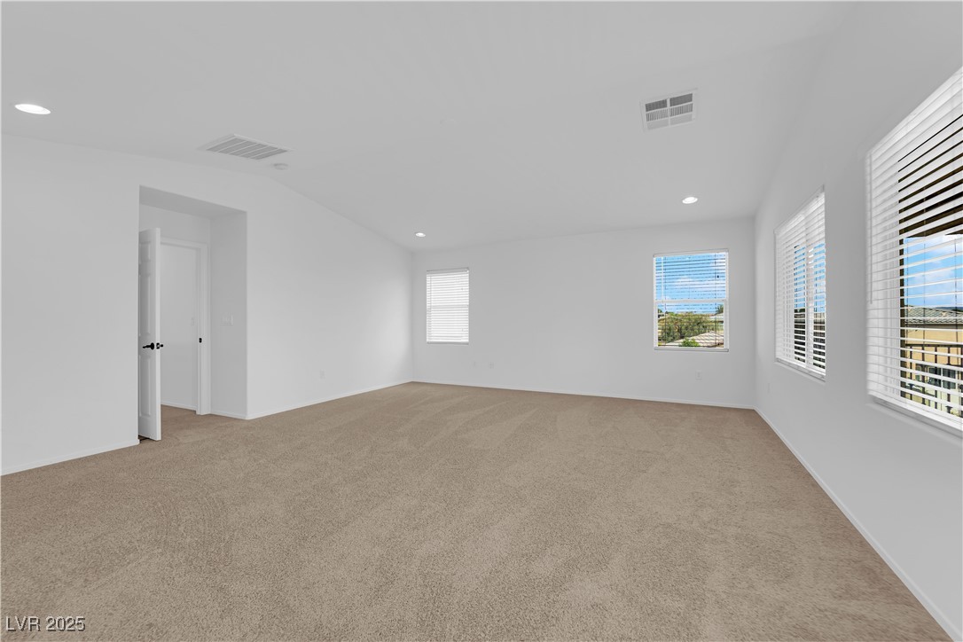 2033 Old Field Avenue