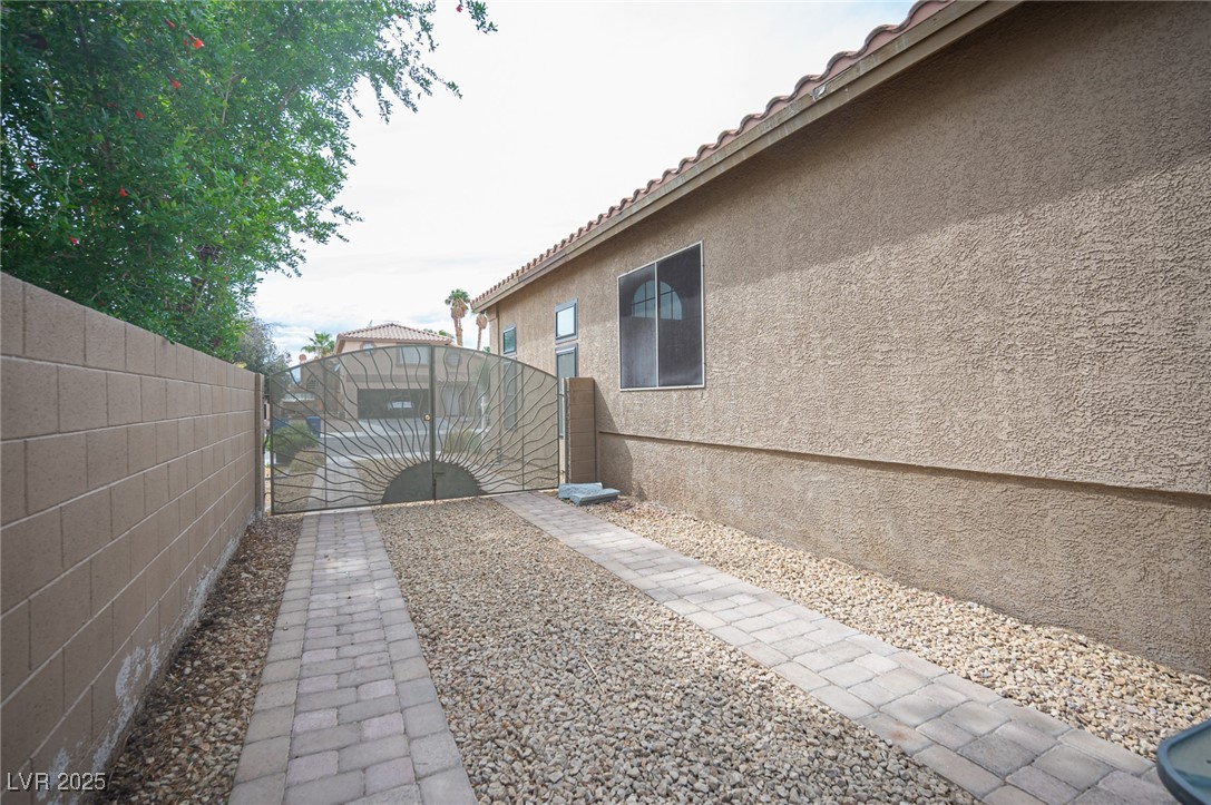 220 Hollyfern Street