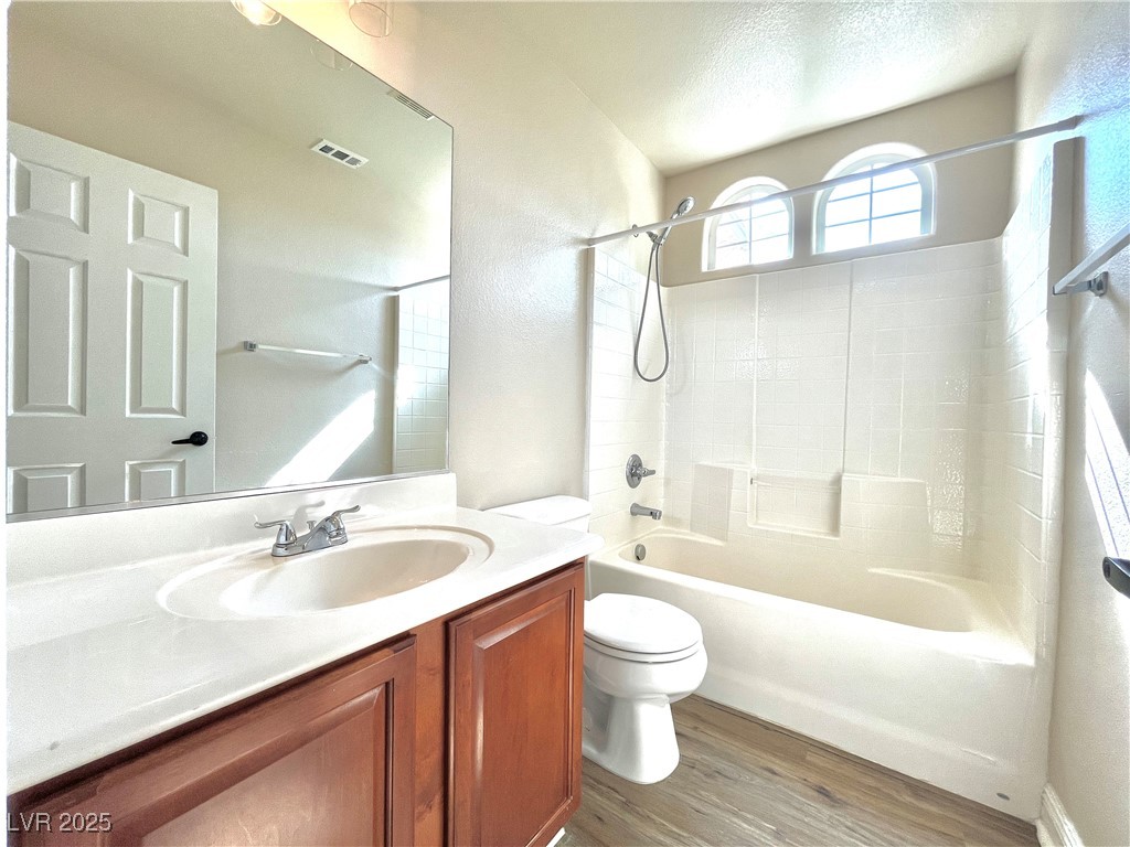 9452 Glendora Valley Street