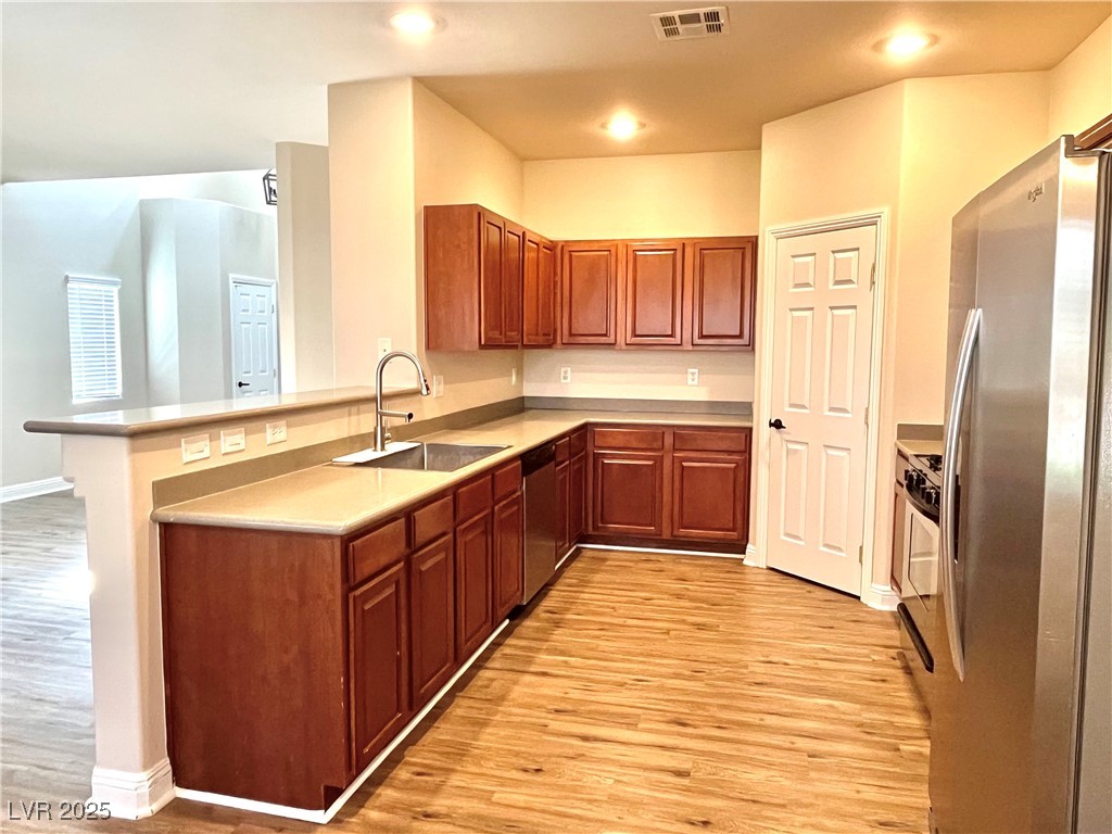 9452 Glendora Valley Street