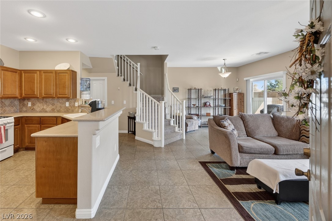 8725 Traveling Breeze Avenue 102