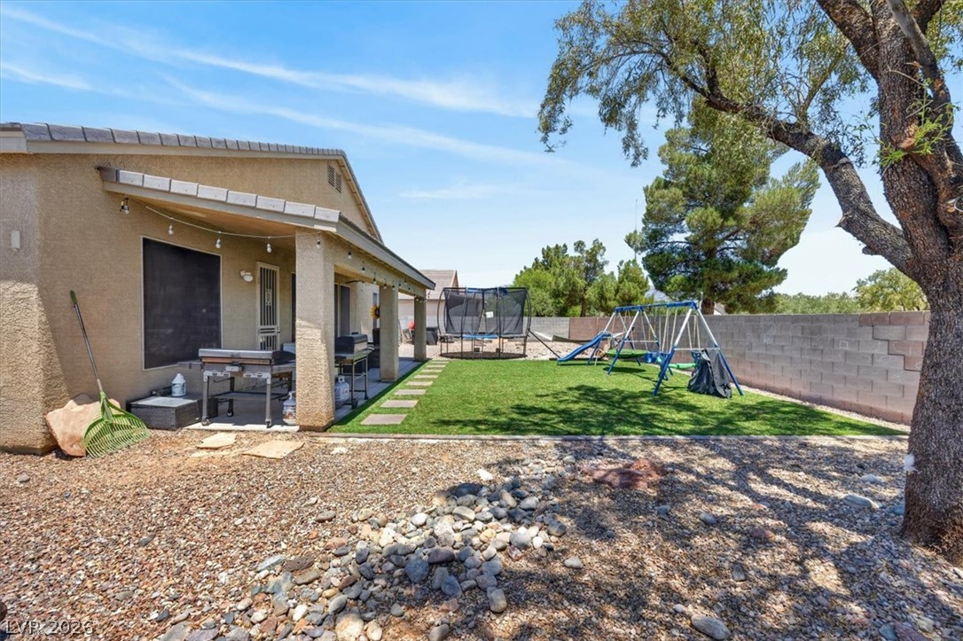 7116 Painted Paradise Street