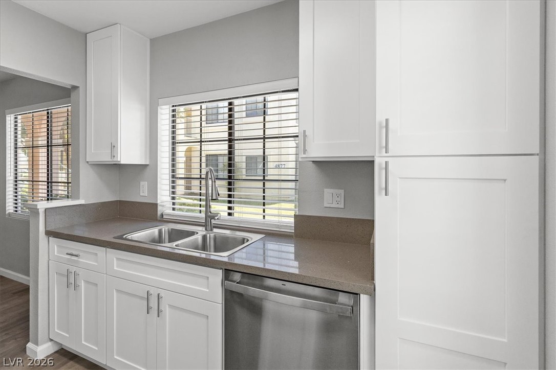 4881 South Torrey Pines Drive 102