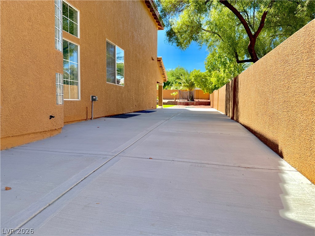 4025 Antique Sterling Court