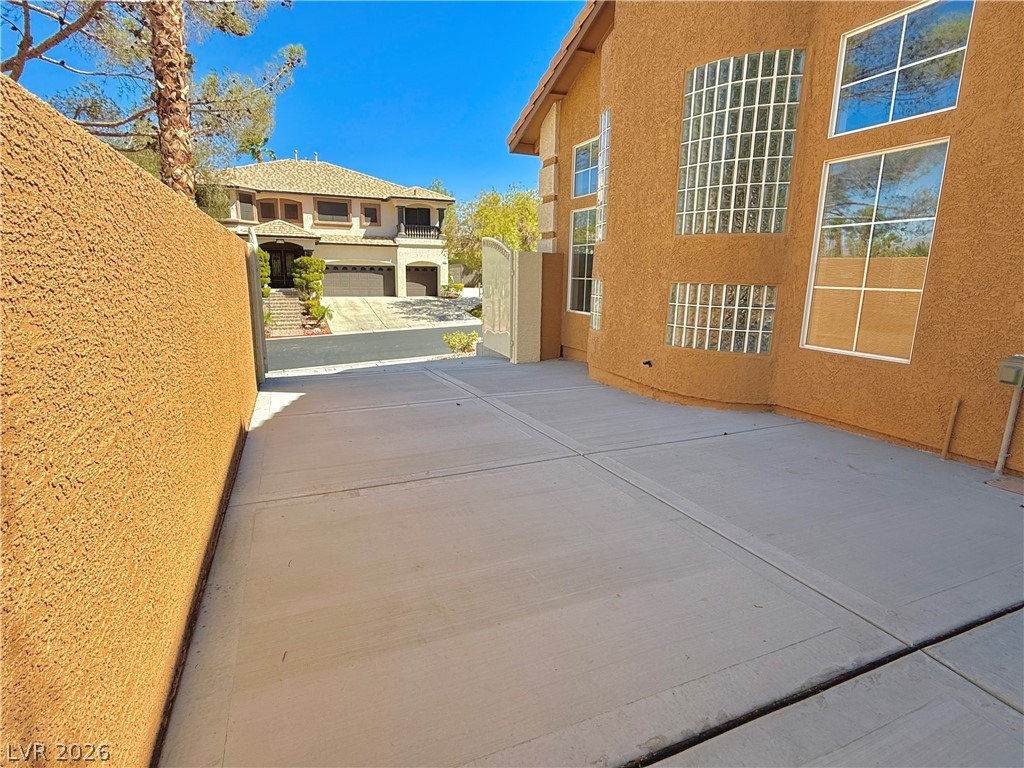 4025 Antique Sterling Court