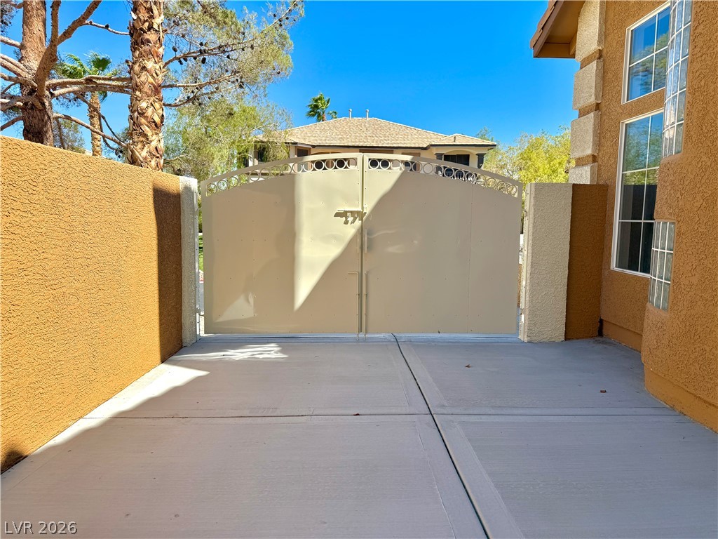 4025 Antique Sterling Court
