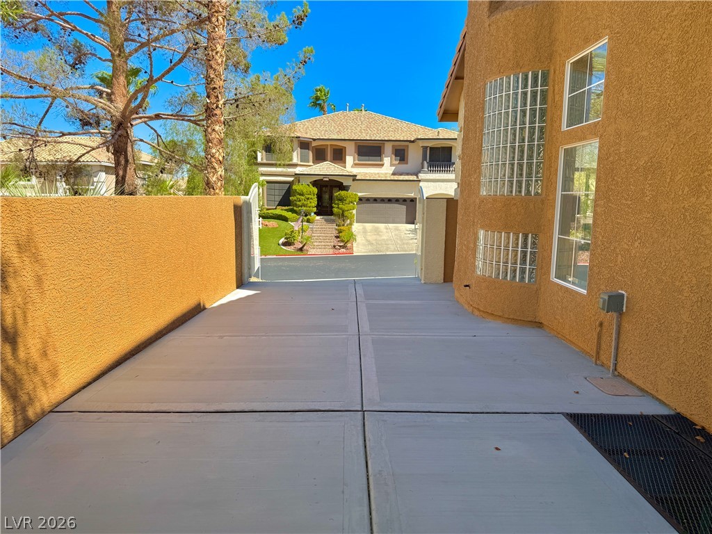 4025 Antique Sterling Court