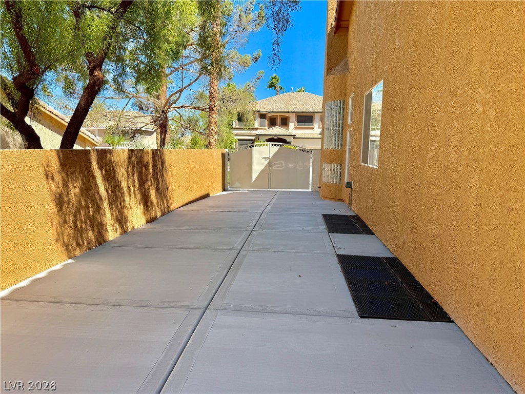 4025 Antique Sterling Court