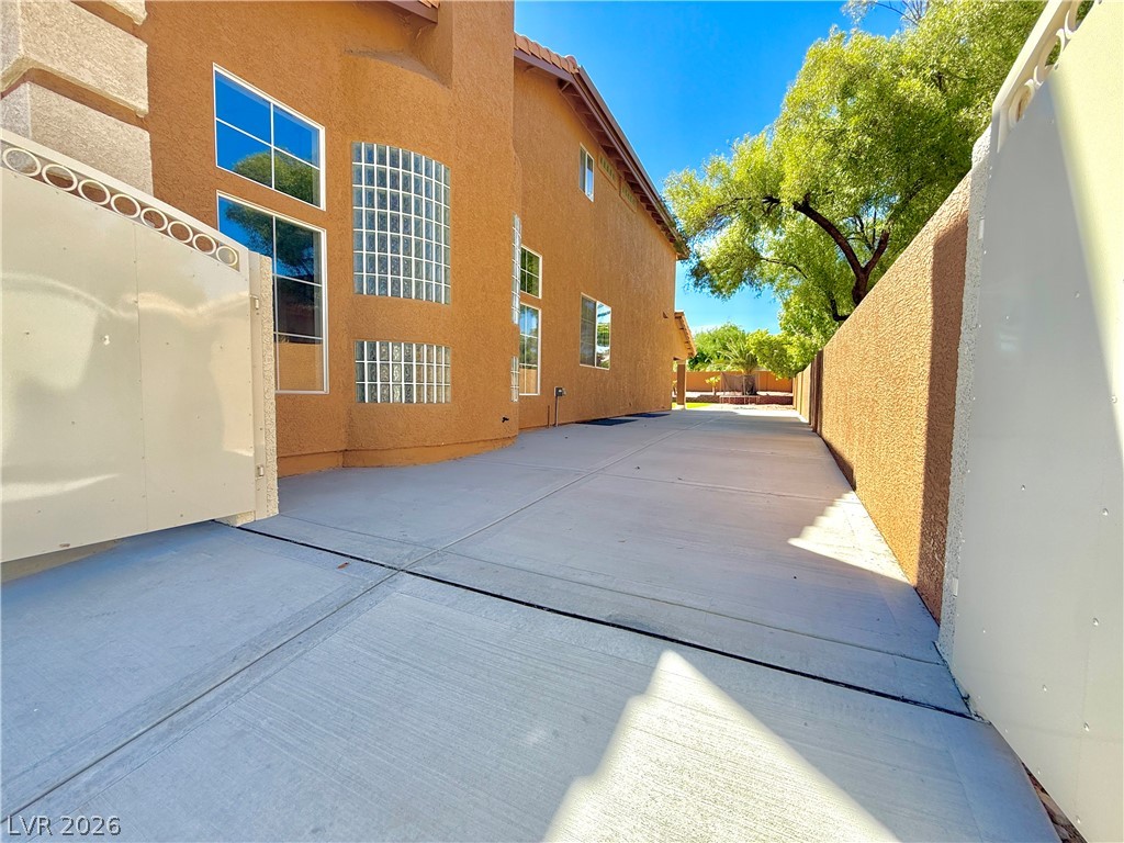 4025 Antique Sterling Court