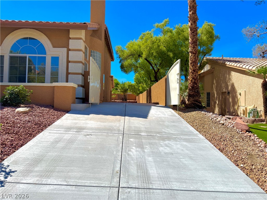 4025 Antique Sterling Court