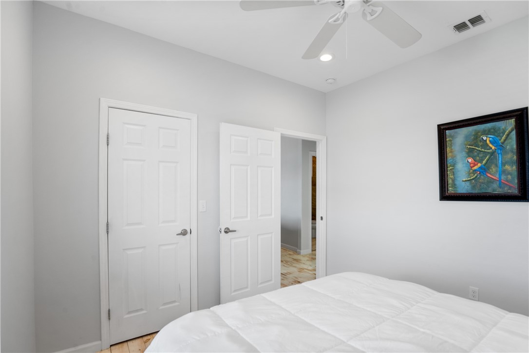143 Laguna Village Dr