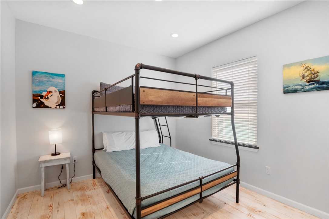 143 Laguna Village Dr