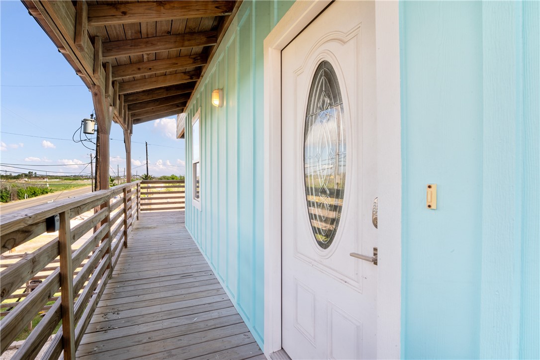 143 Laguna Village Dr