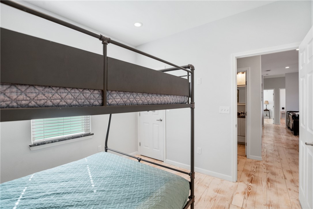 143 Laguna Village Dr