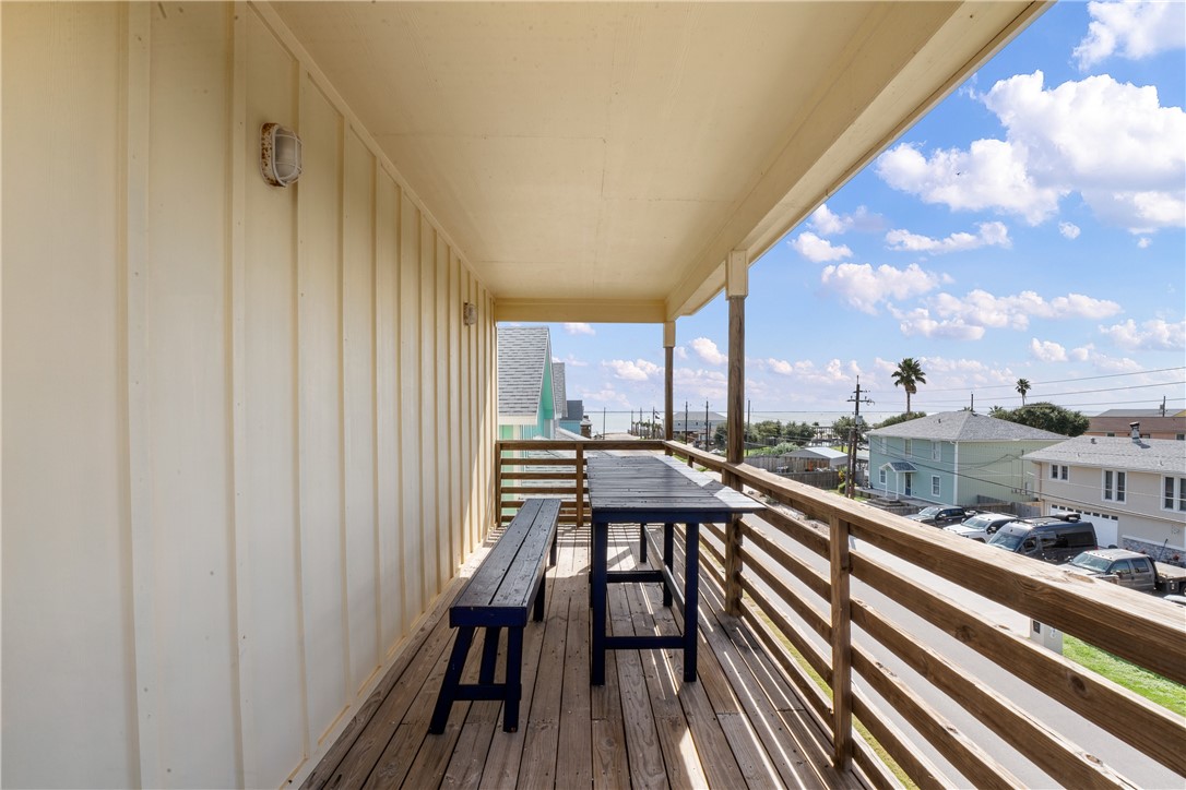 143 Laguna Village Dr