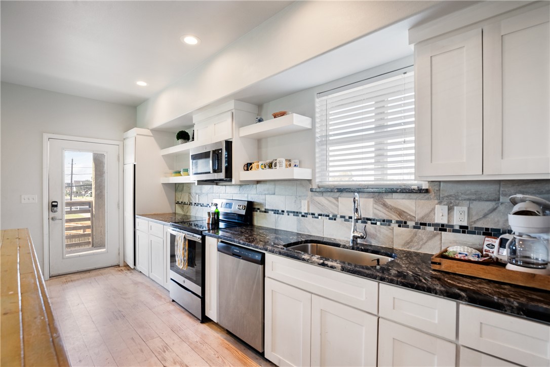 143 Laguna Village Dr
