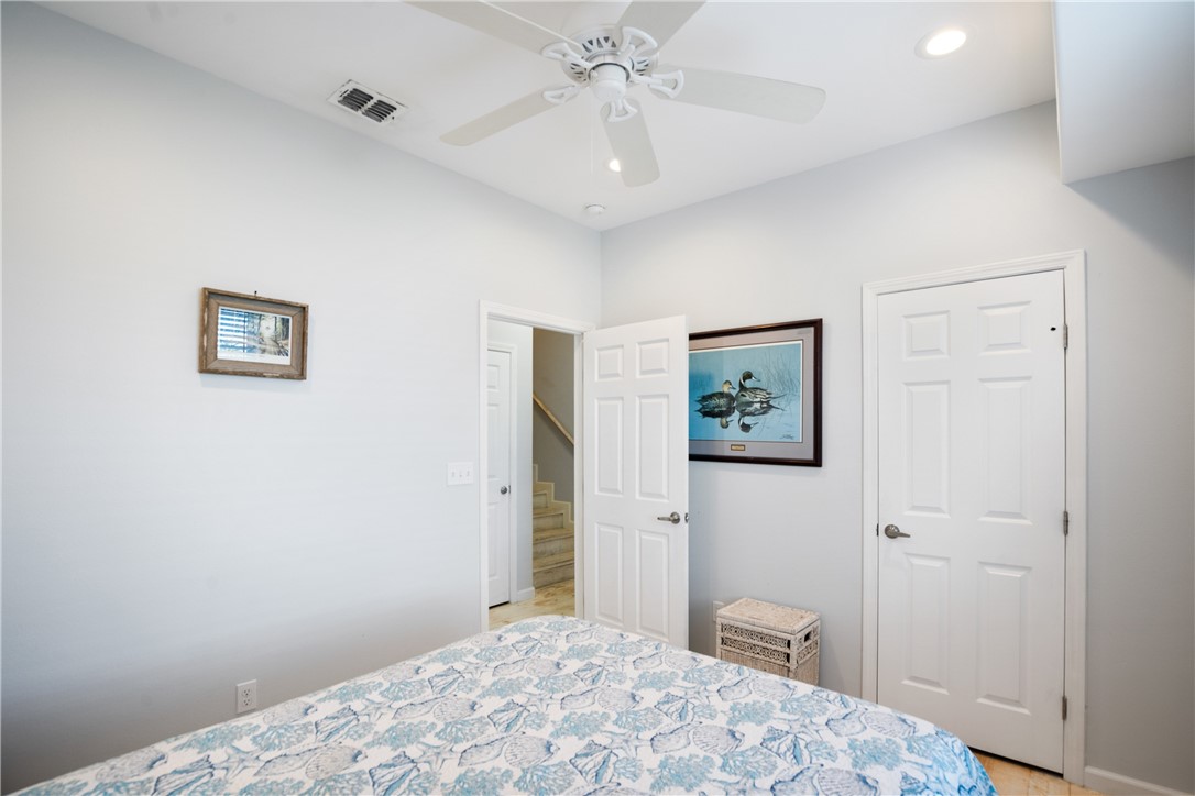 143 Laguna Village Dr