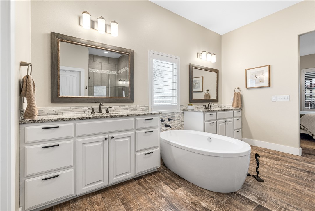 13525 Queen Johanna Ct