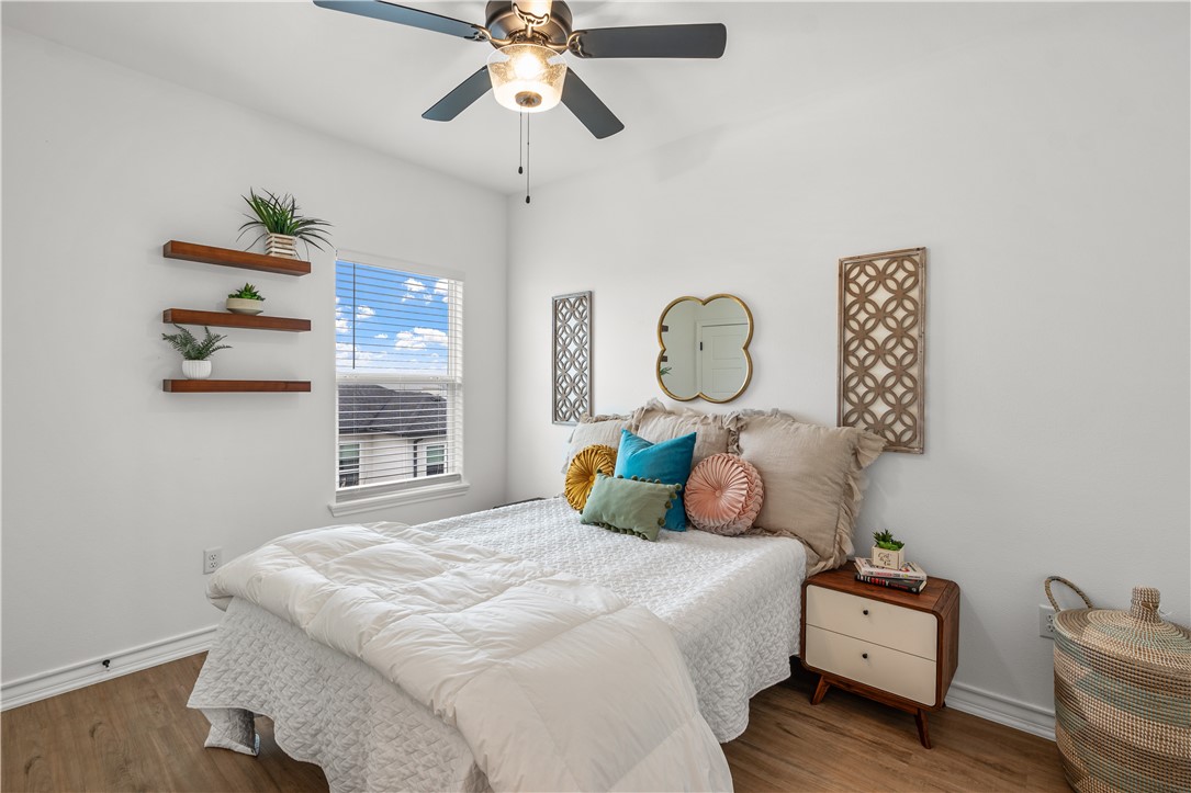 14221 Sea Pines Dr