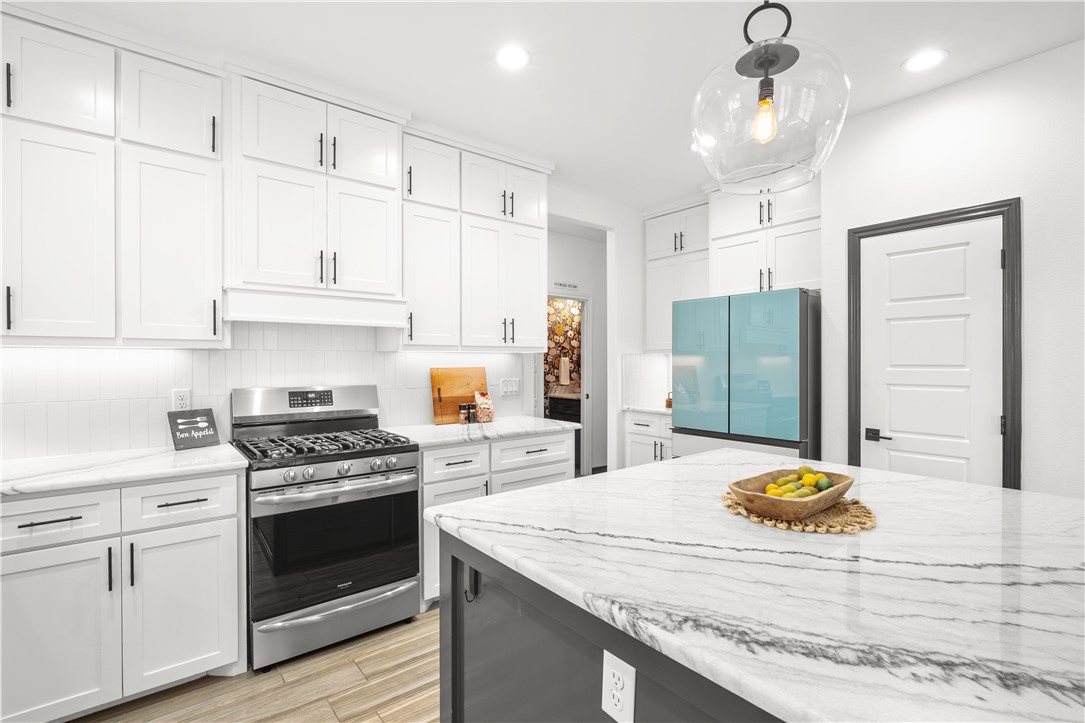 14221 Sea Pines Dr