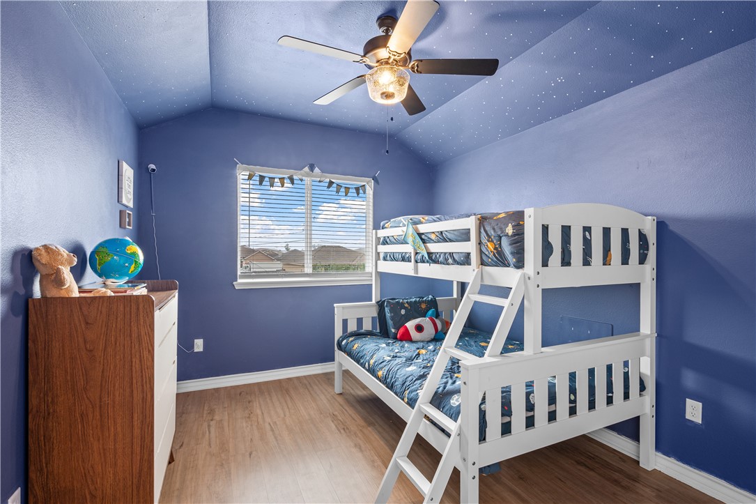 14221 Sea Pines Dr