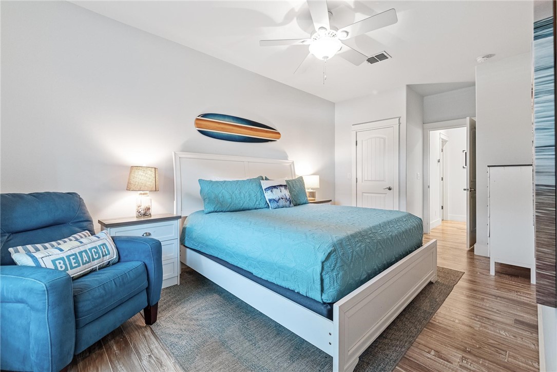247 W Roberts Ave 11-D